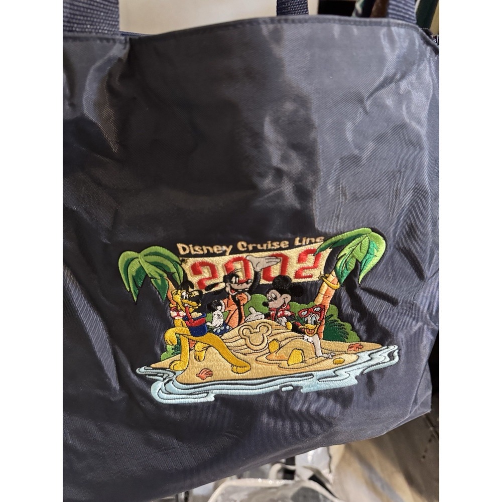 VTG Dinsey Cruise line 2002 embroidered mickey and friends  very clean